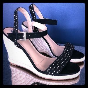 TAHARI Walsh Espadrille Wedge Sandal